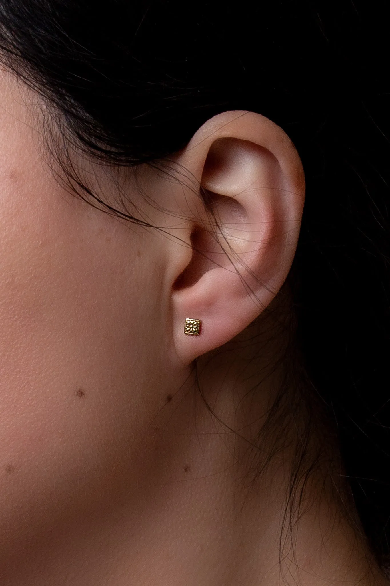 14K Mini Flores Talavera Stud