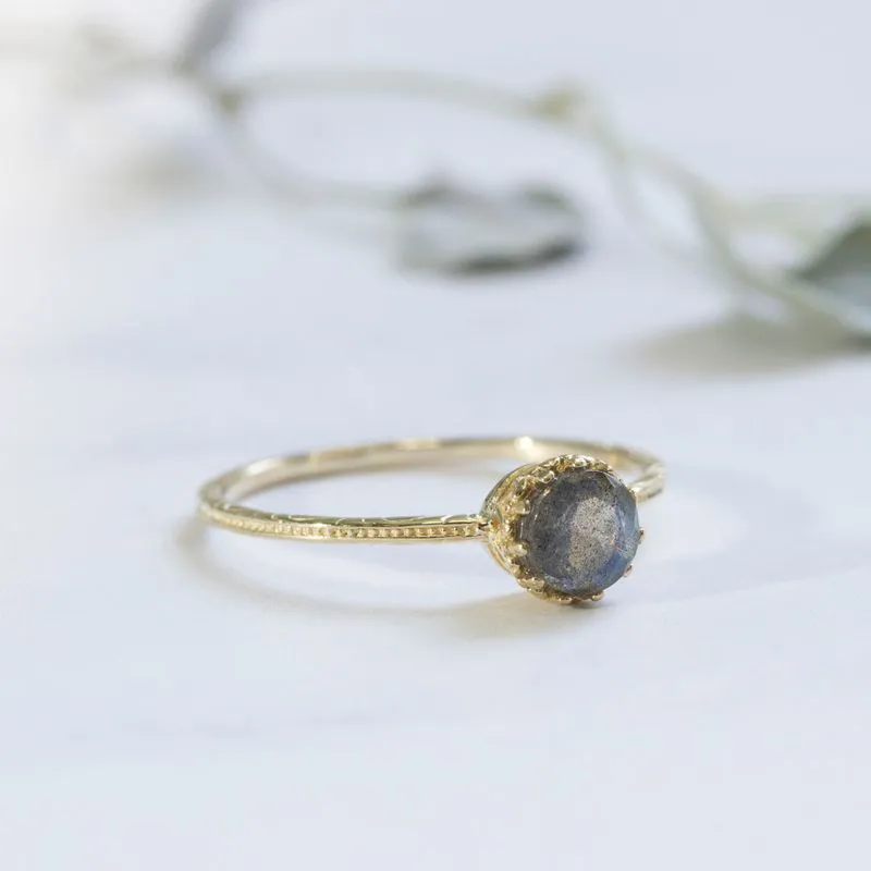 14K Yellow Gold Round Brown Labradorite 5mm Ring