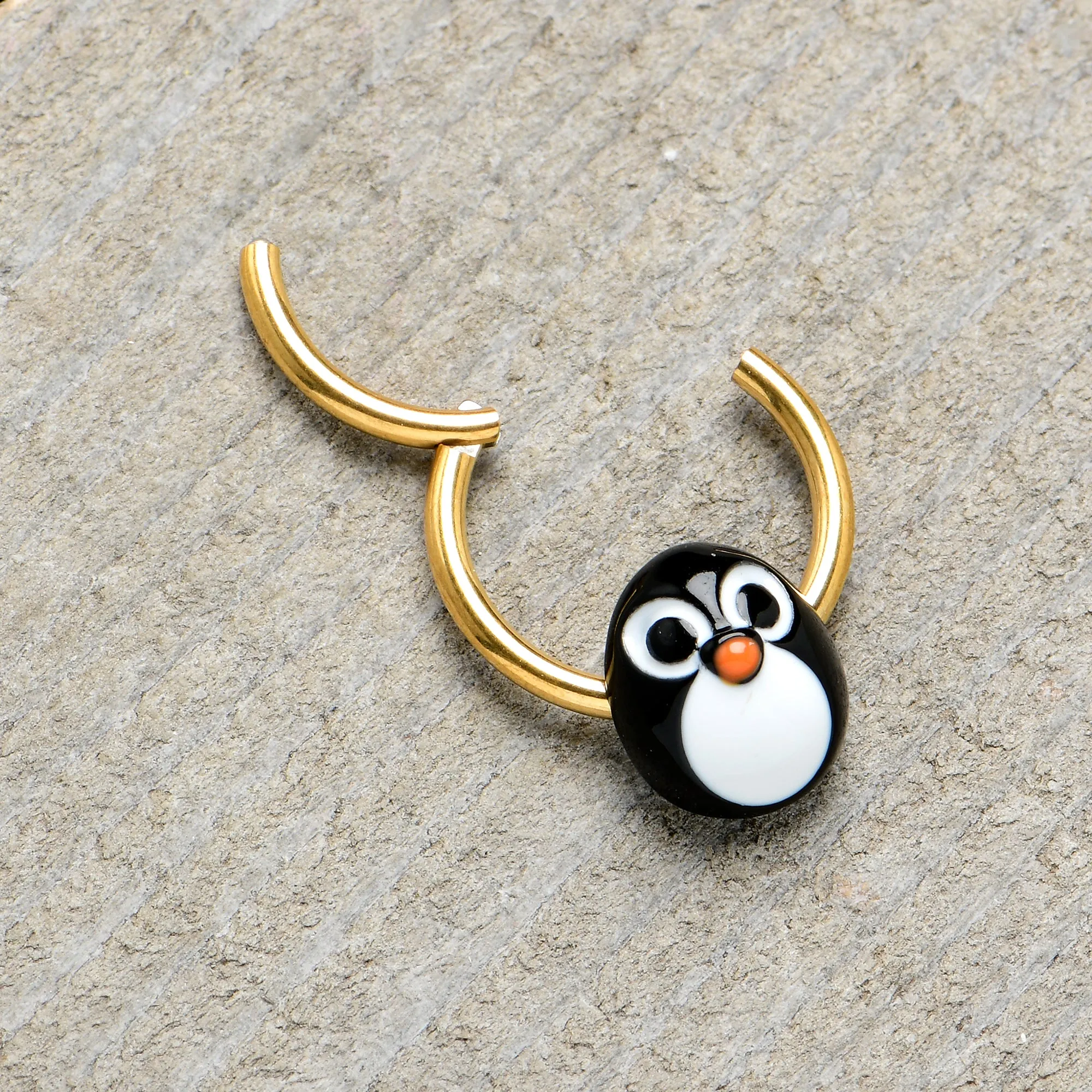 16 Gauge 3/8 Gold Tone Round Penguin Face Holiday Hinged Segment Ring