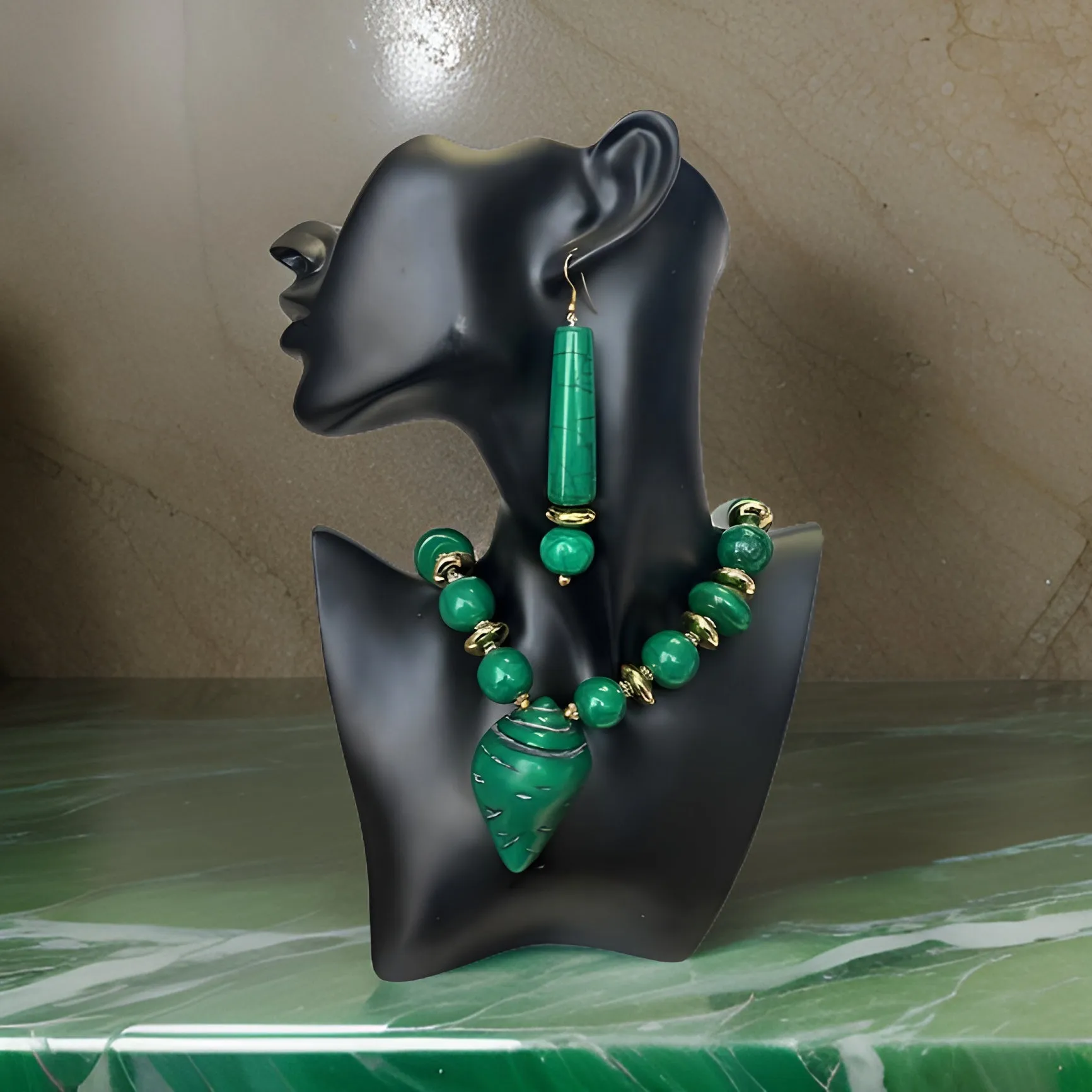 African Bone Shell Pendent Beaded Necklace & Earring Set