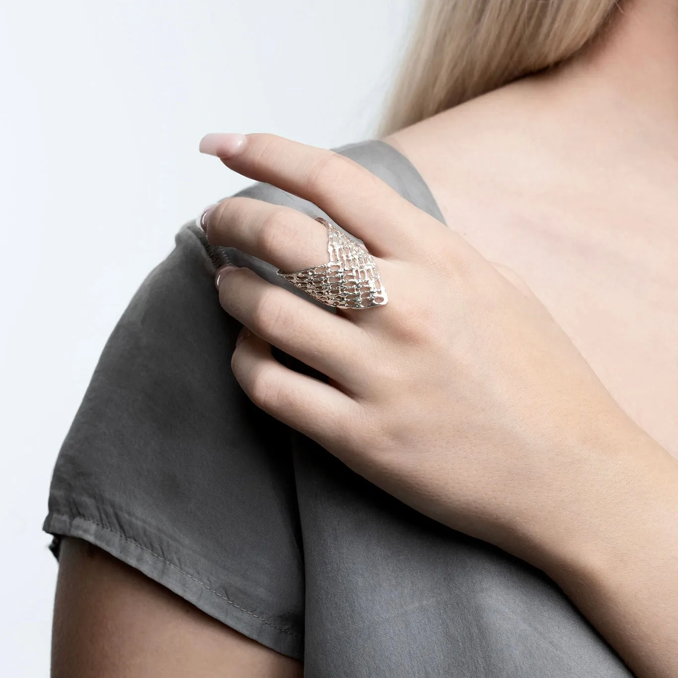 ALVÖR ring