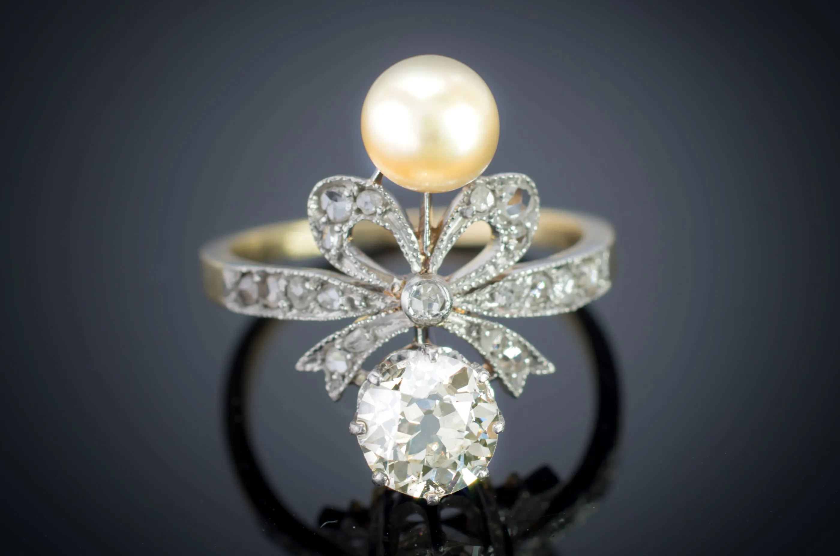 ANTIQUE FRENCH EDWARDIAN DIAMOND AND PEARL RING