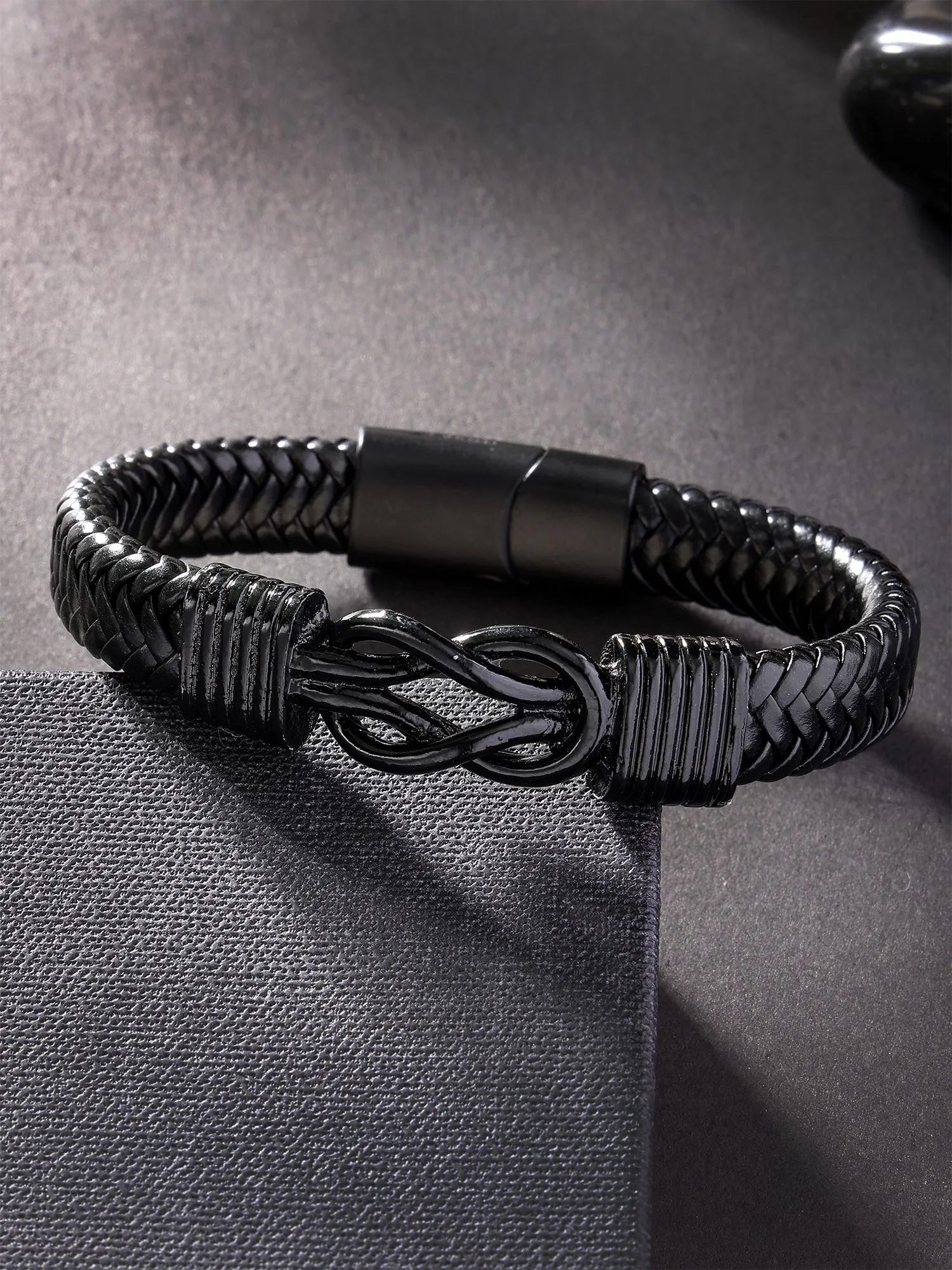 Bohey by KARATCART Men Leather Wraparound Bracelet