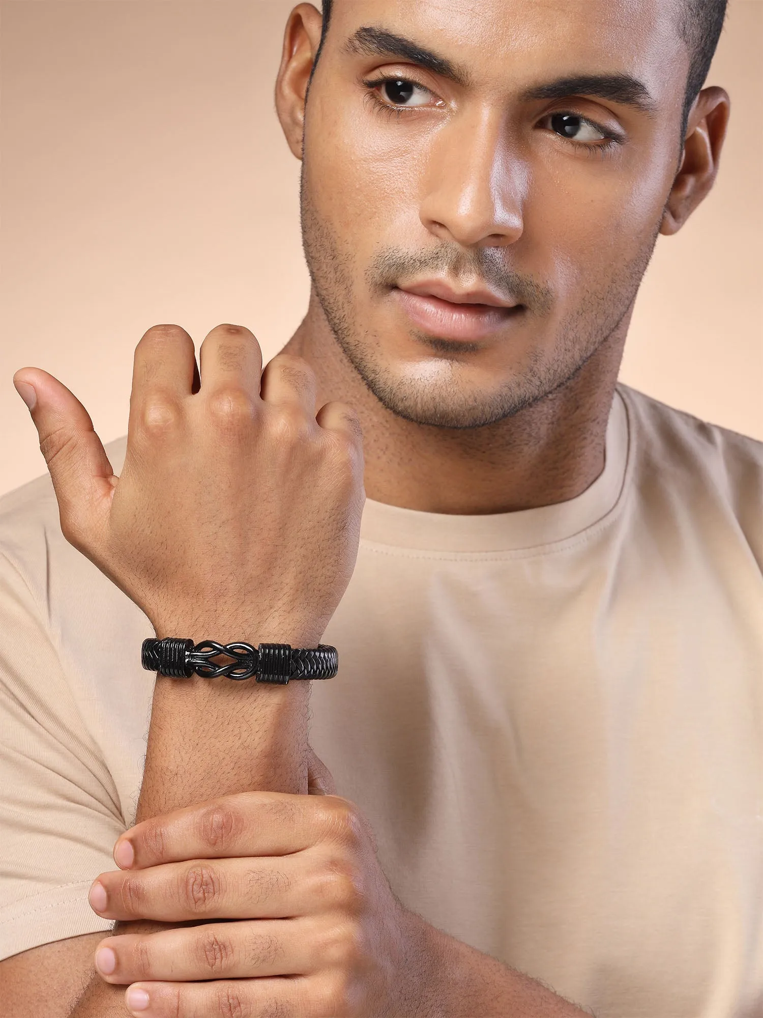 Bohey by KARATCART Men Leather Wraparound Bracelet