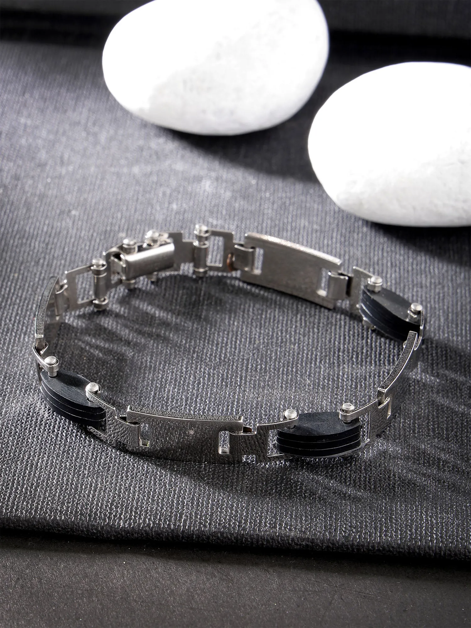 Bohey by KARATCART Silver Plated Link Chain Bracelet for Men