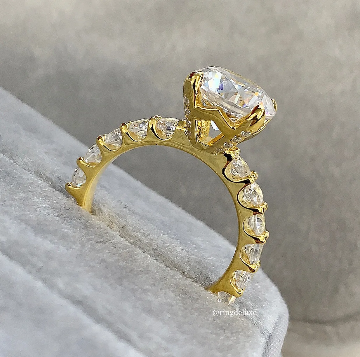 CELESTE RING
