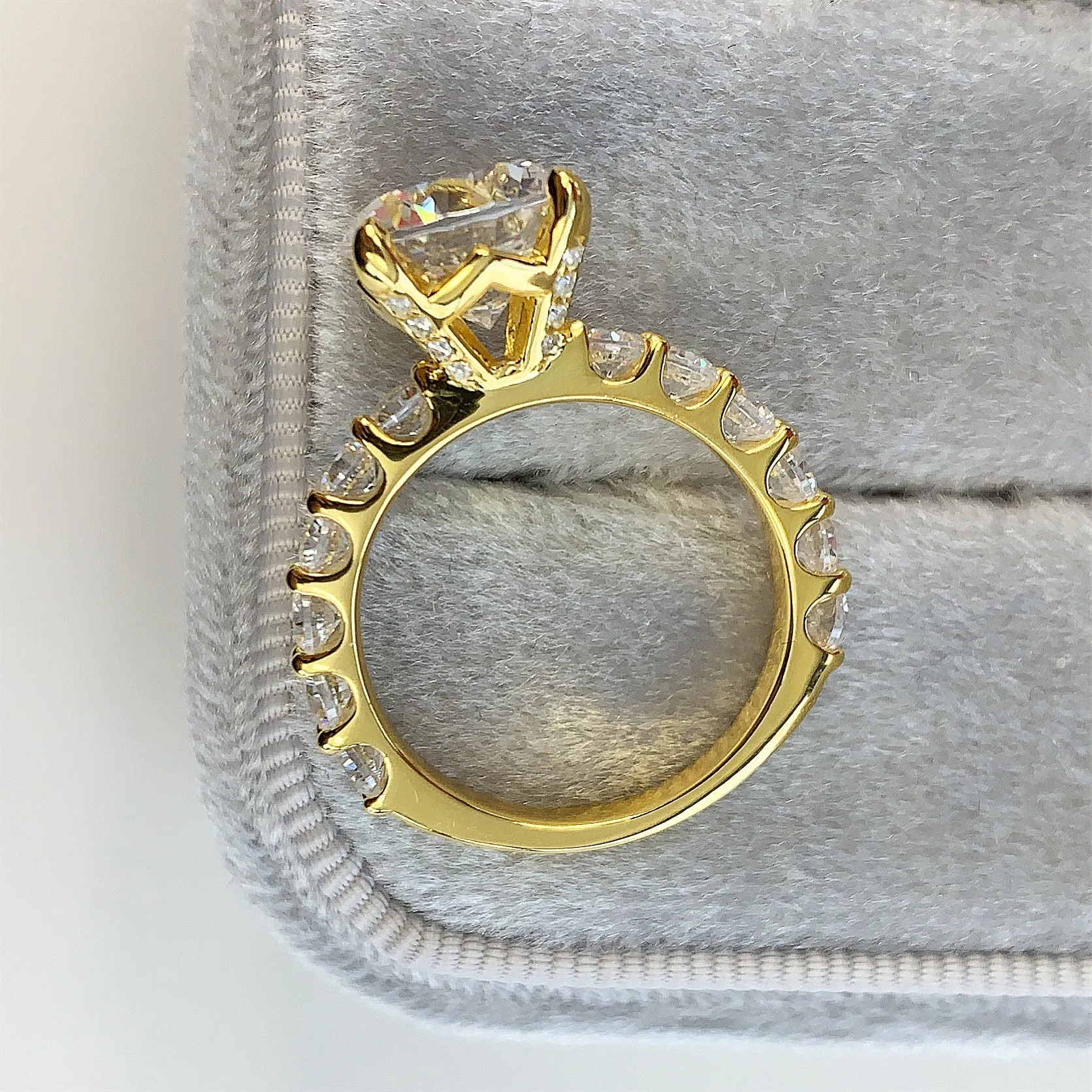 CELESTE RING