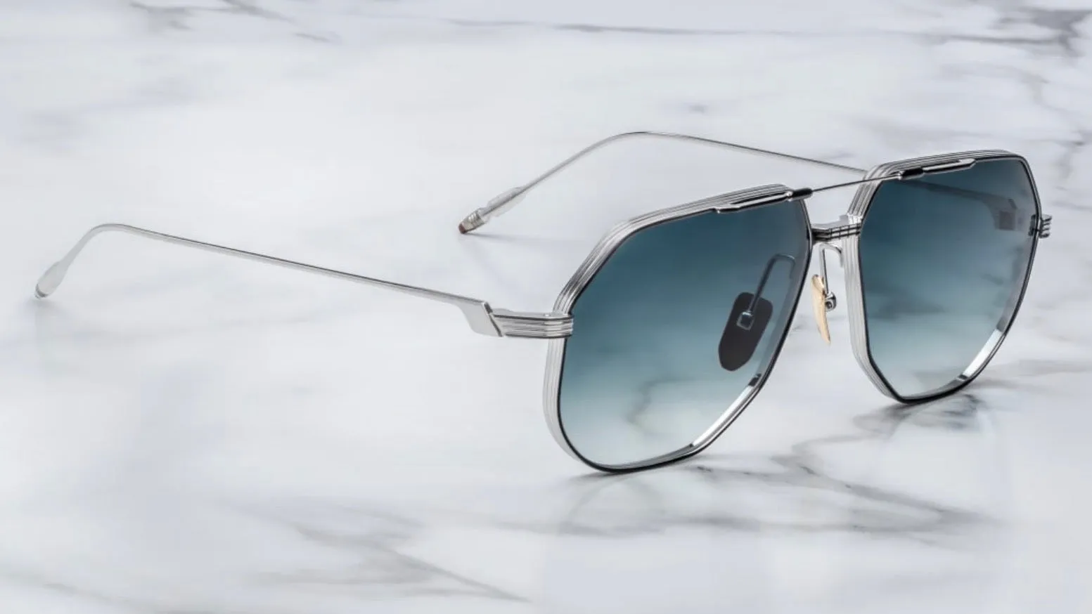 EARL-Pacific / Jet Gradient / Silver