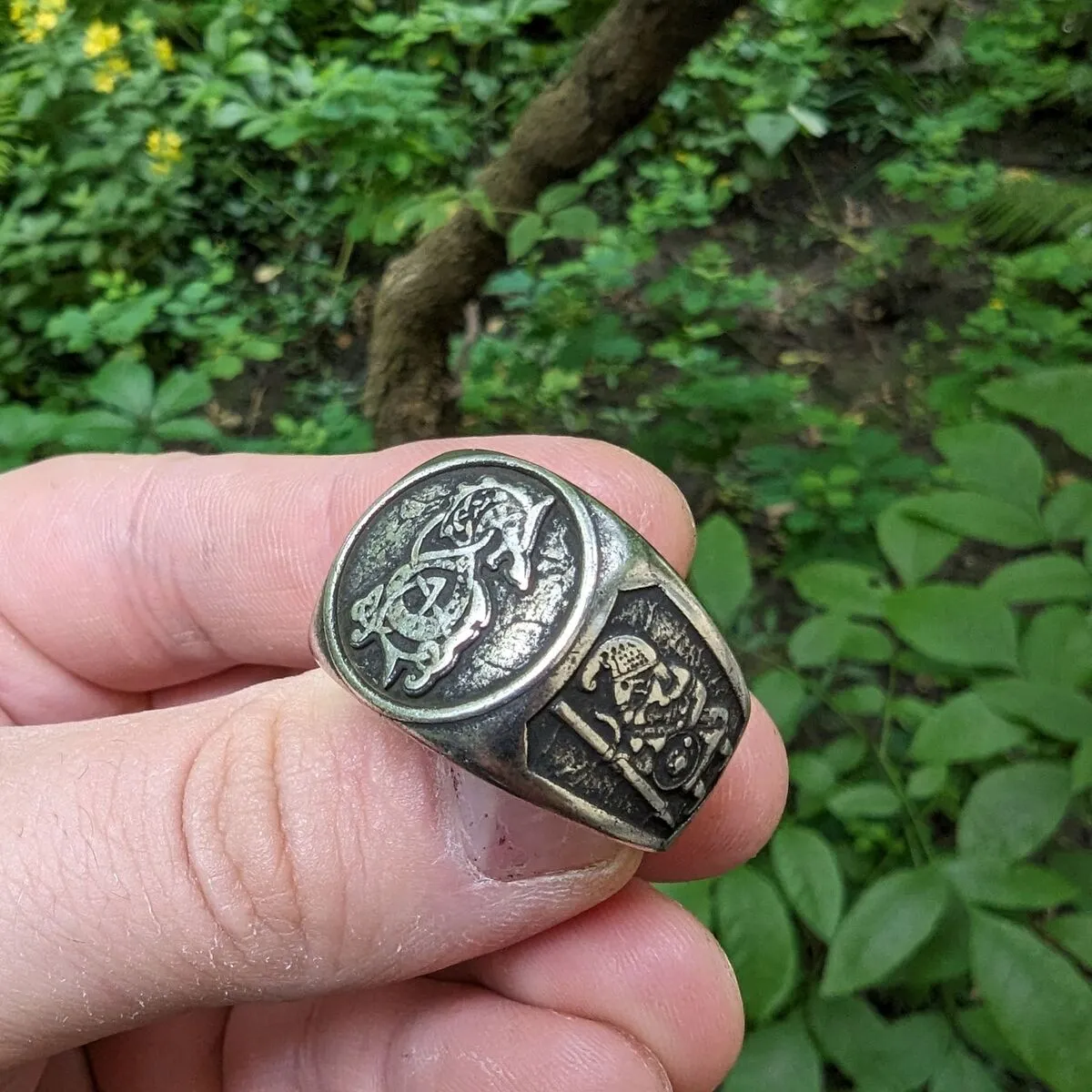 Fenrir wolf signet bronze ring