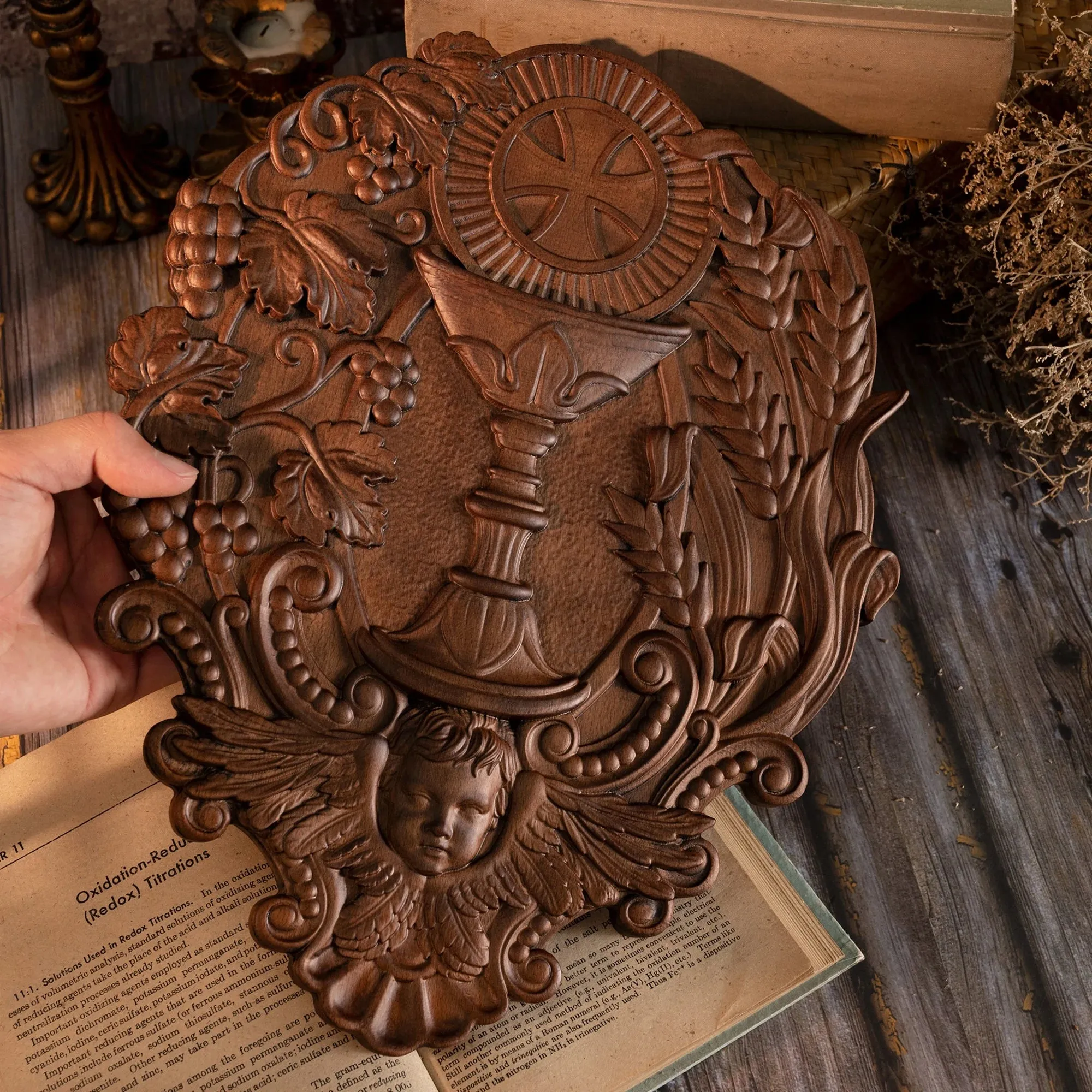 First Communion Religious Wood Carving Medal Holy Medal Pendant Communion Souvenir Wall Hanging Decoration Christian Gift