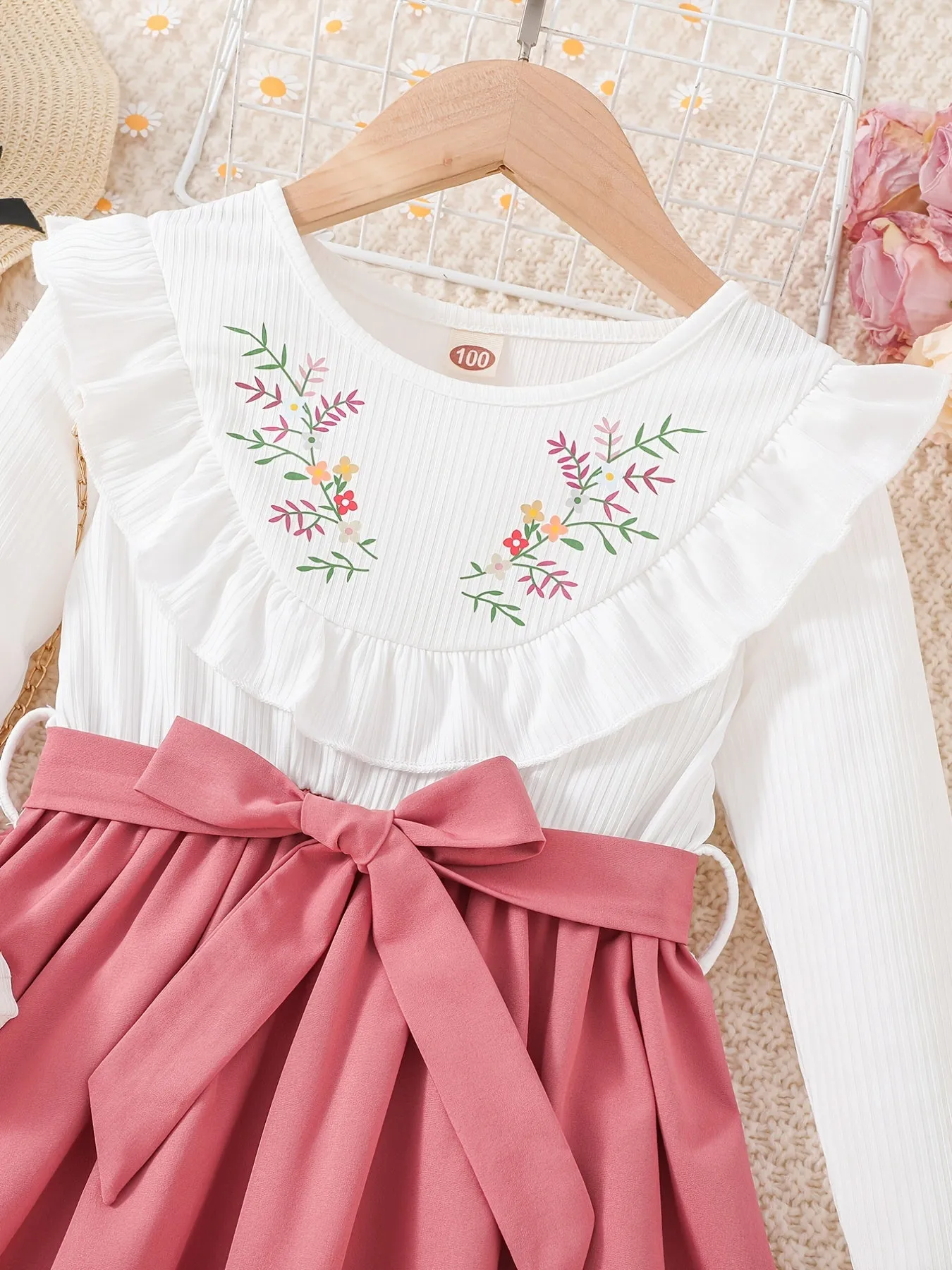 Girls Ruffled Splicing Princess Dress - A Elegant and Feminine Outfit
