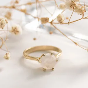 gold plated closed ring with moonstone 8mm facet