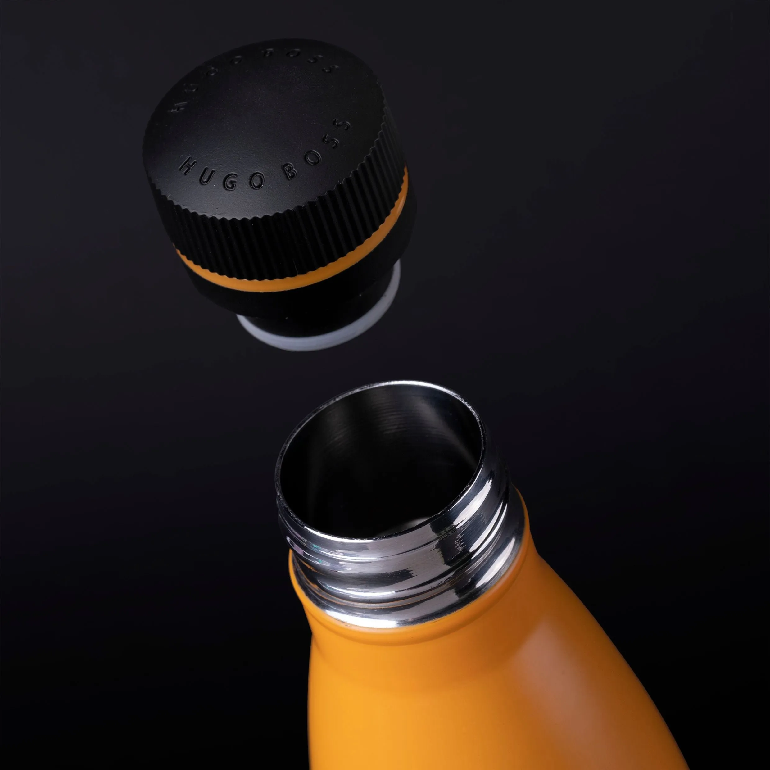HUGO BOSS HAI107S-Isothermal flask Gear Matrix Yellow