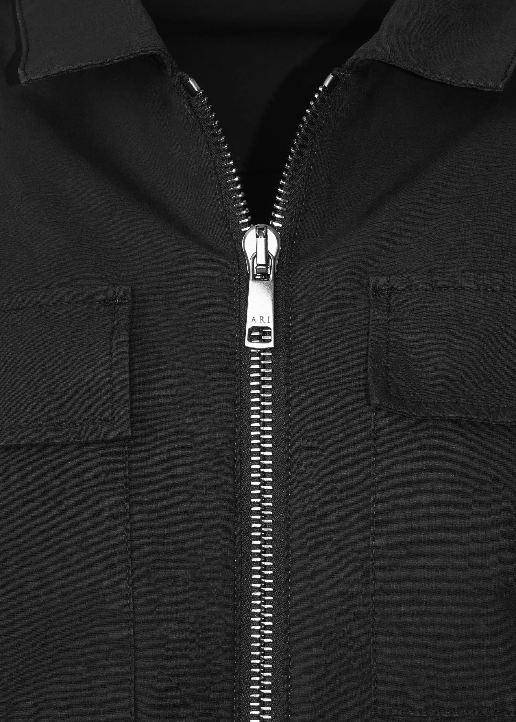 LIGHTWEIGHT ZIP JACKET