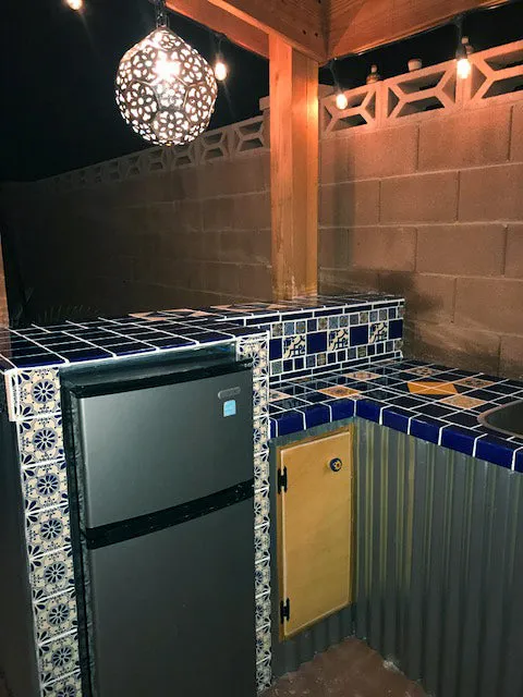 Mexican Talavera Ceramic Decorative Tile: Blue Lace