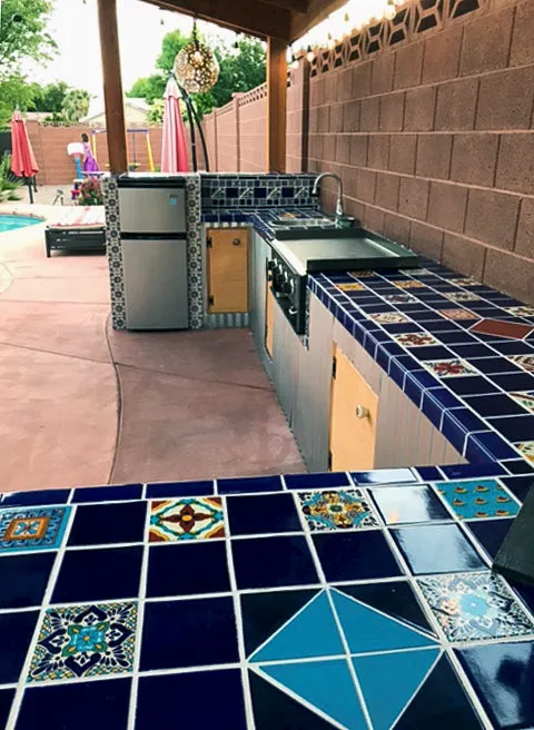 Mexican Talavera Ceramic Decorative Tile: Blue Lace