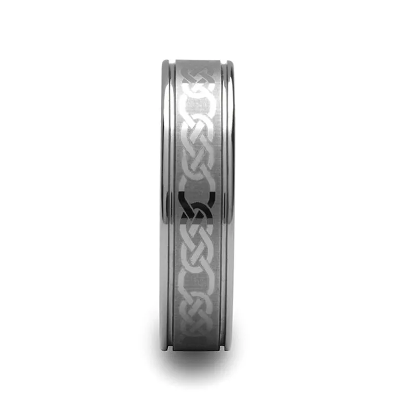 PALATINE | Tungsten Ring Celtic Pattern