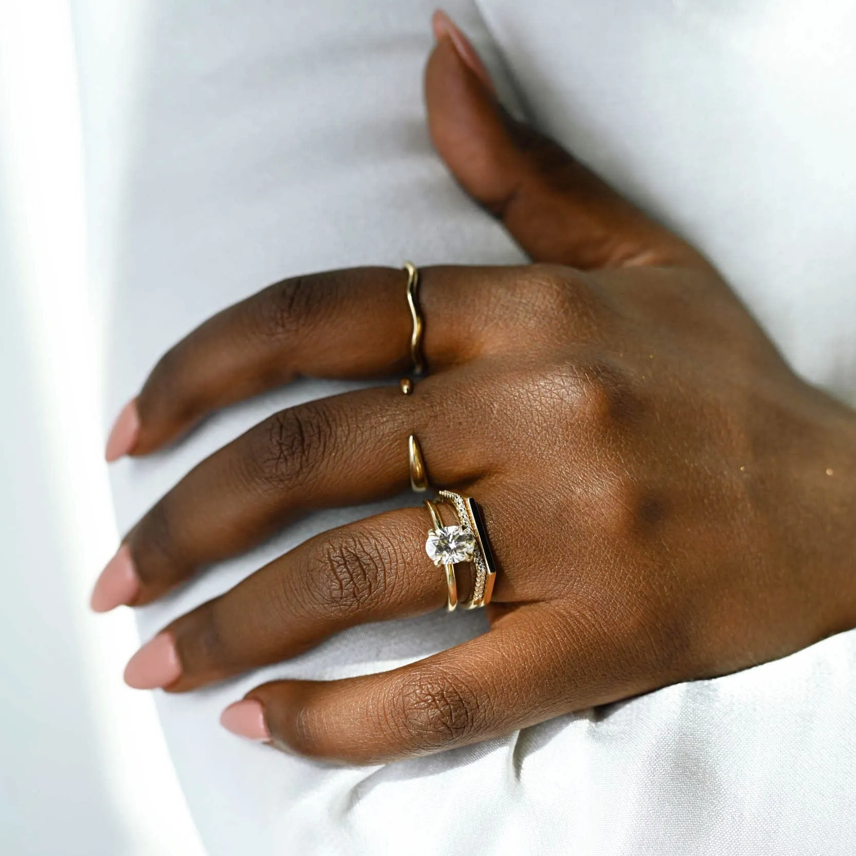 Palomita Wedding Band
