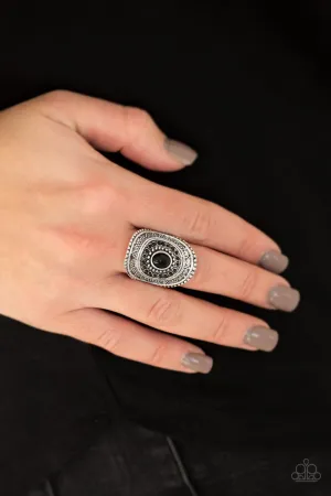 Paparazzi- Adventure Venture Black Ring
