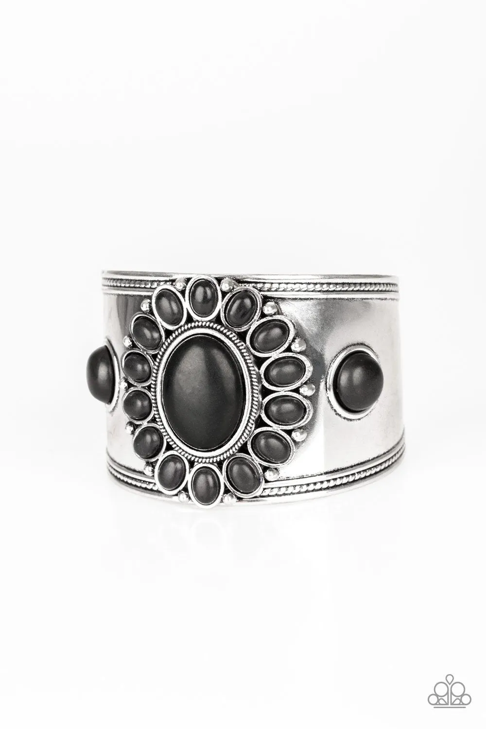 Paparazzi Rancho Roamer Necklace Black & Room to Roam Bracelet Black