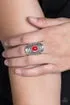 Paparazzi - The ZEST Of The ZEST - Red Ring