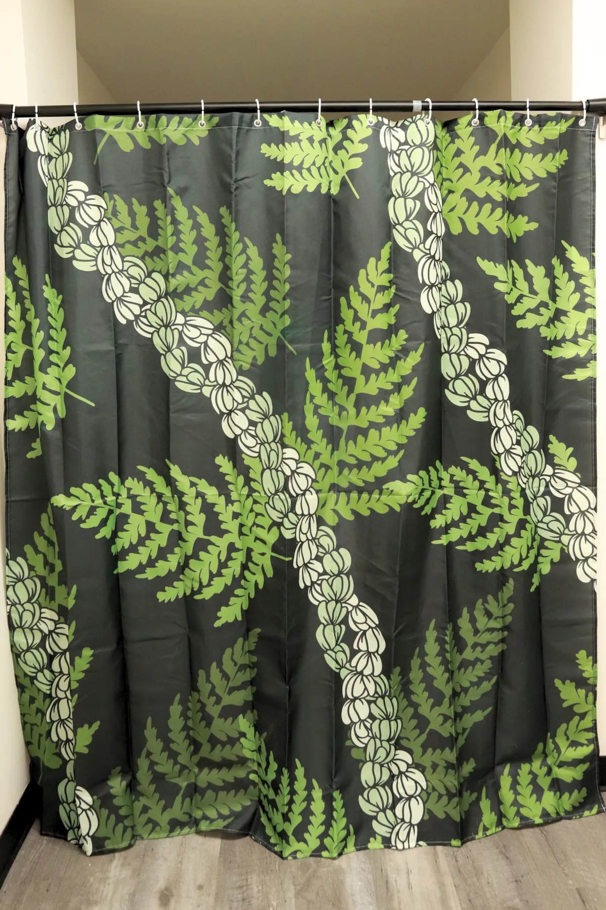 PIKAKE PALAPALAI SHOWER CURTAIN