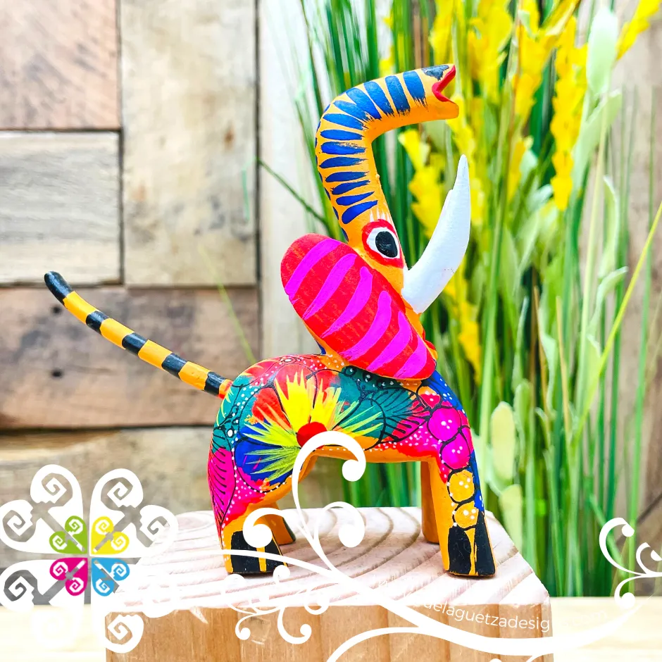 Small Elephant Alebrije- Handcarve Wood Decoration Figure