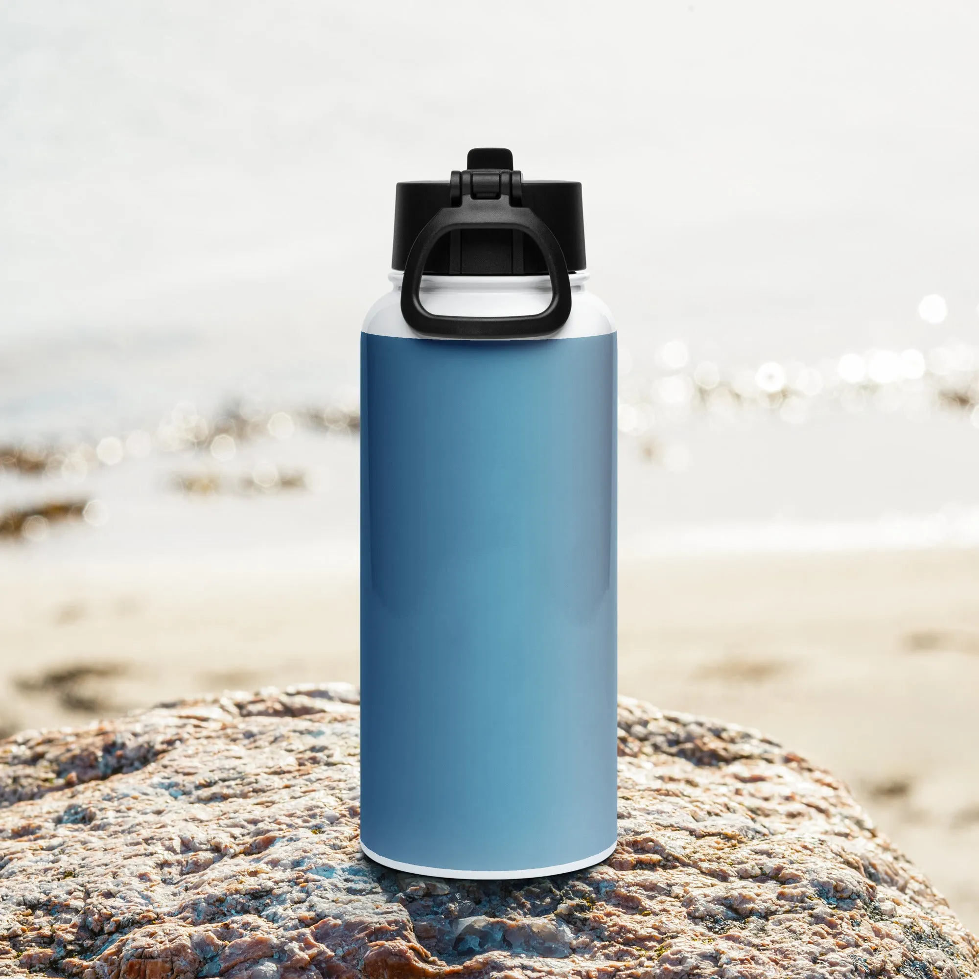 Stainless steel water bottle with a straw lid 32oz