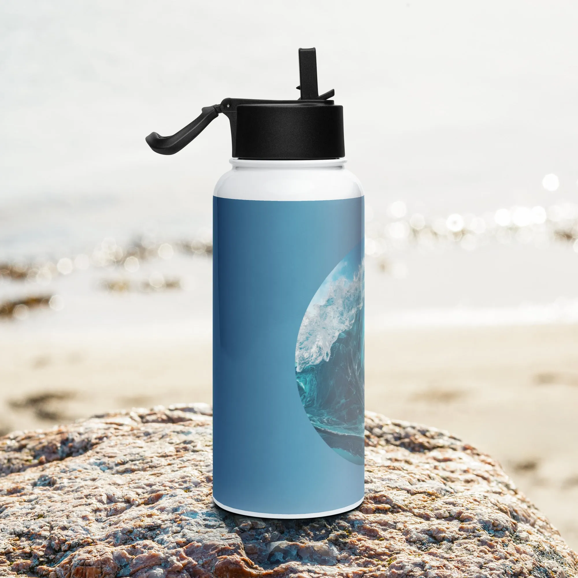 Stainless steel water bottle with a straw lid 32oz