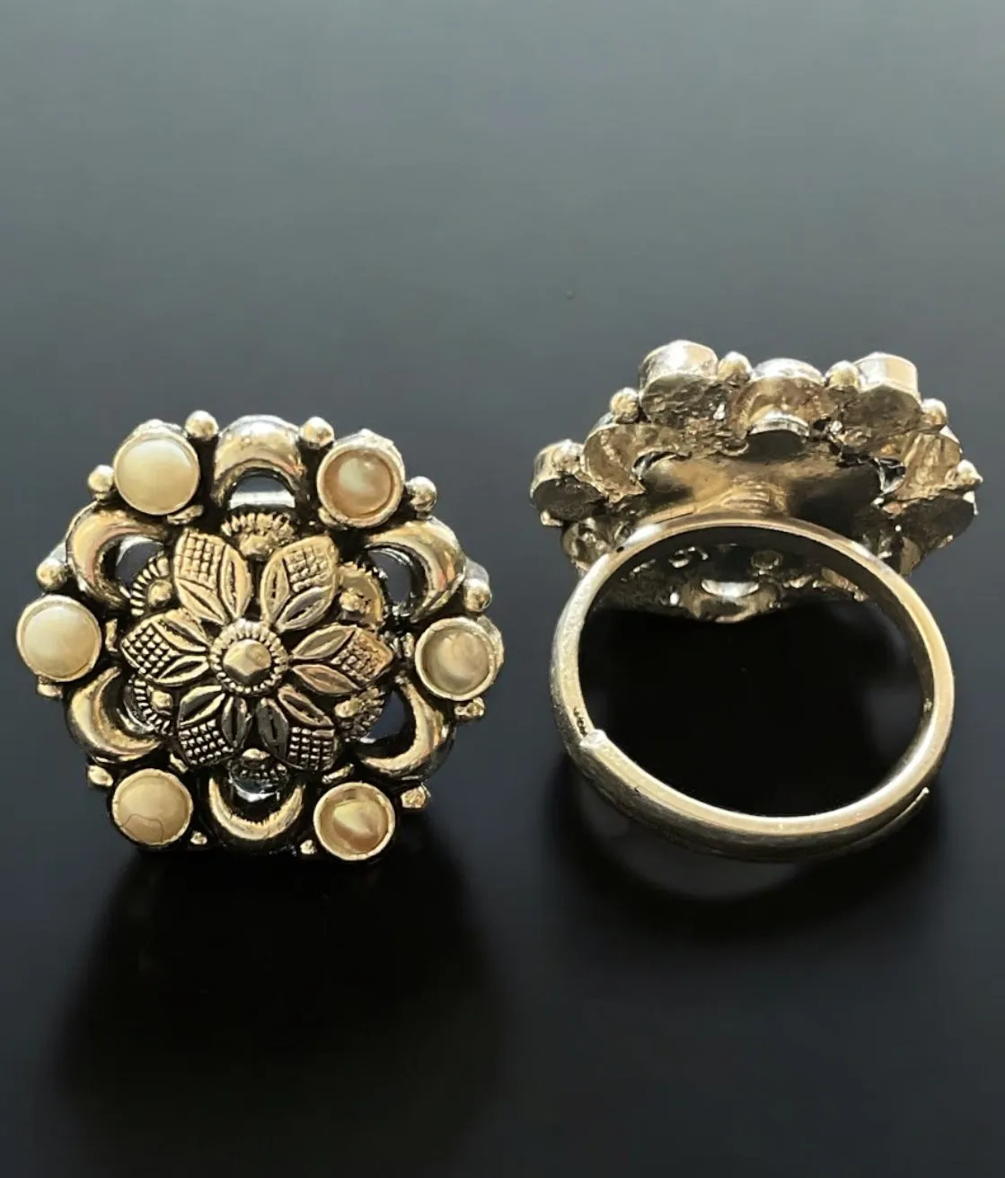 The Pritya  Silver Pearl Toe-Rings