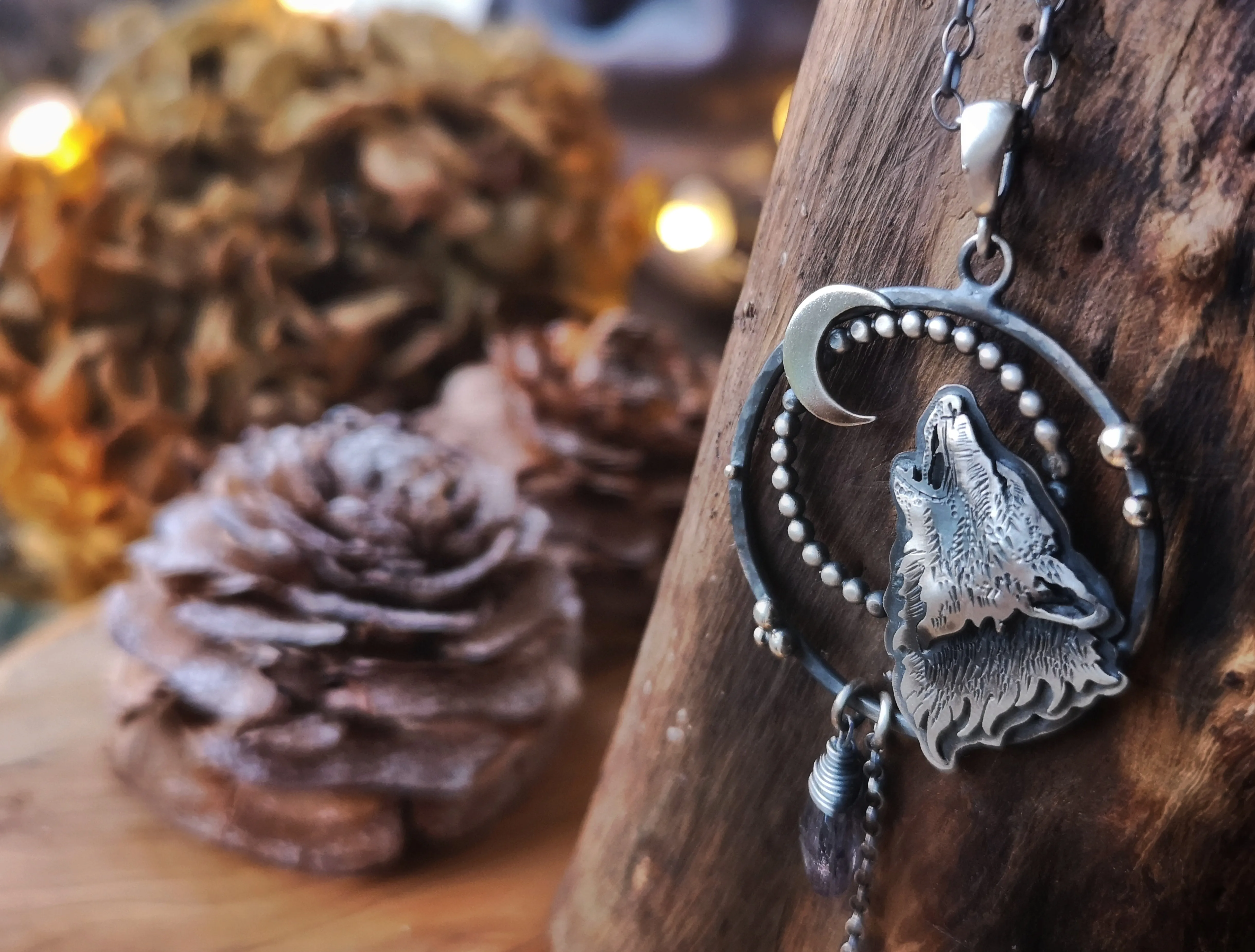 The Wolf Necklace - Moss Amethyst