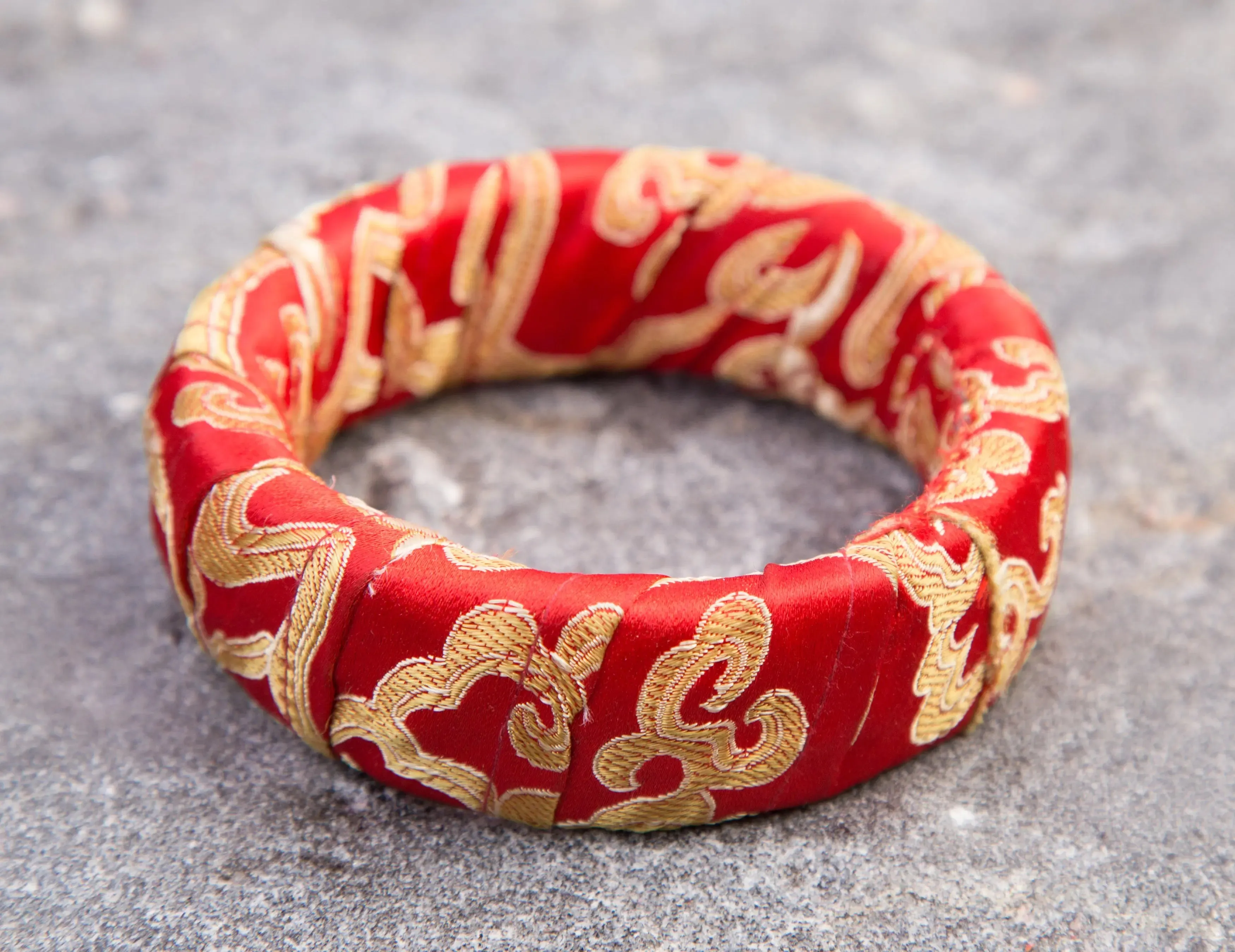Tibetan Singing Bowl Ring Cushion
