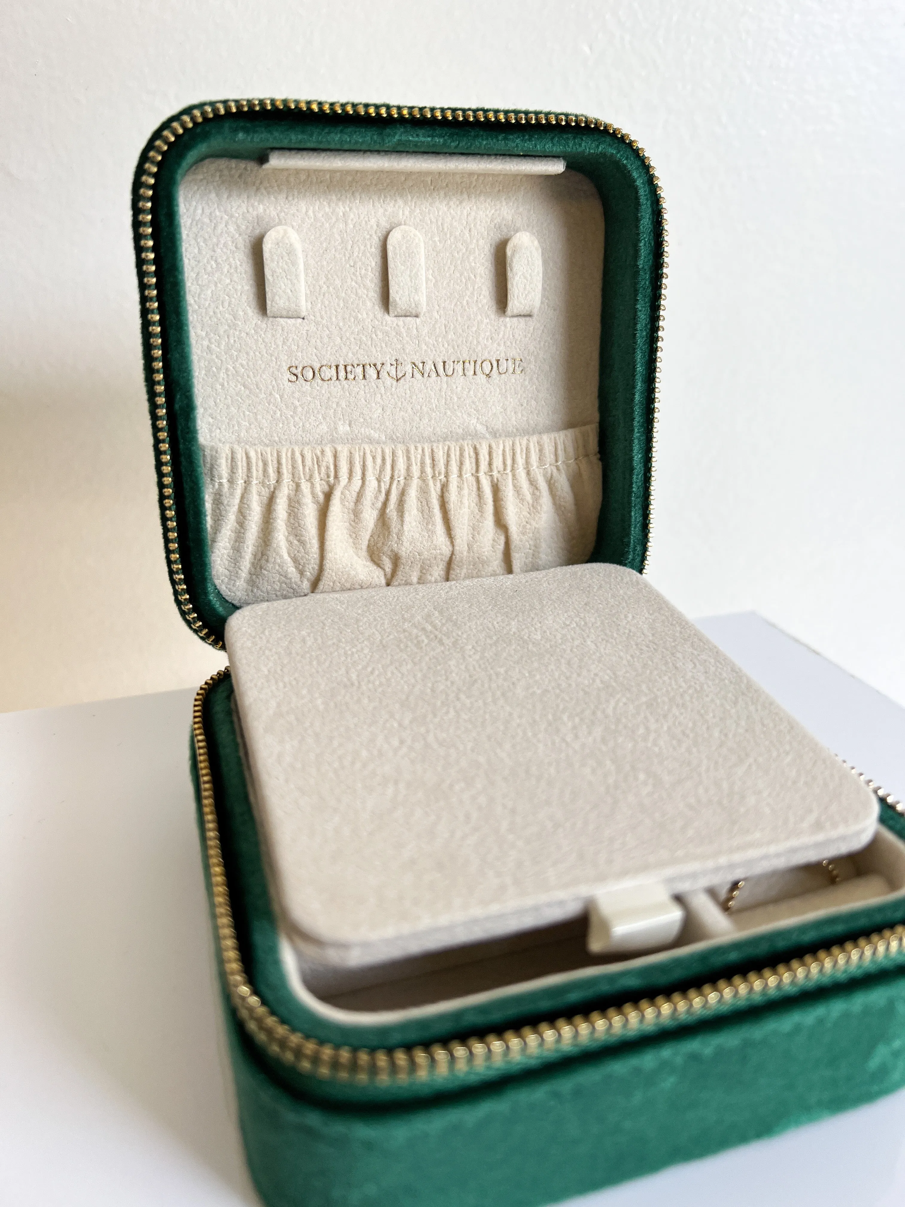 TRAVEL JEWELRY BOX