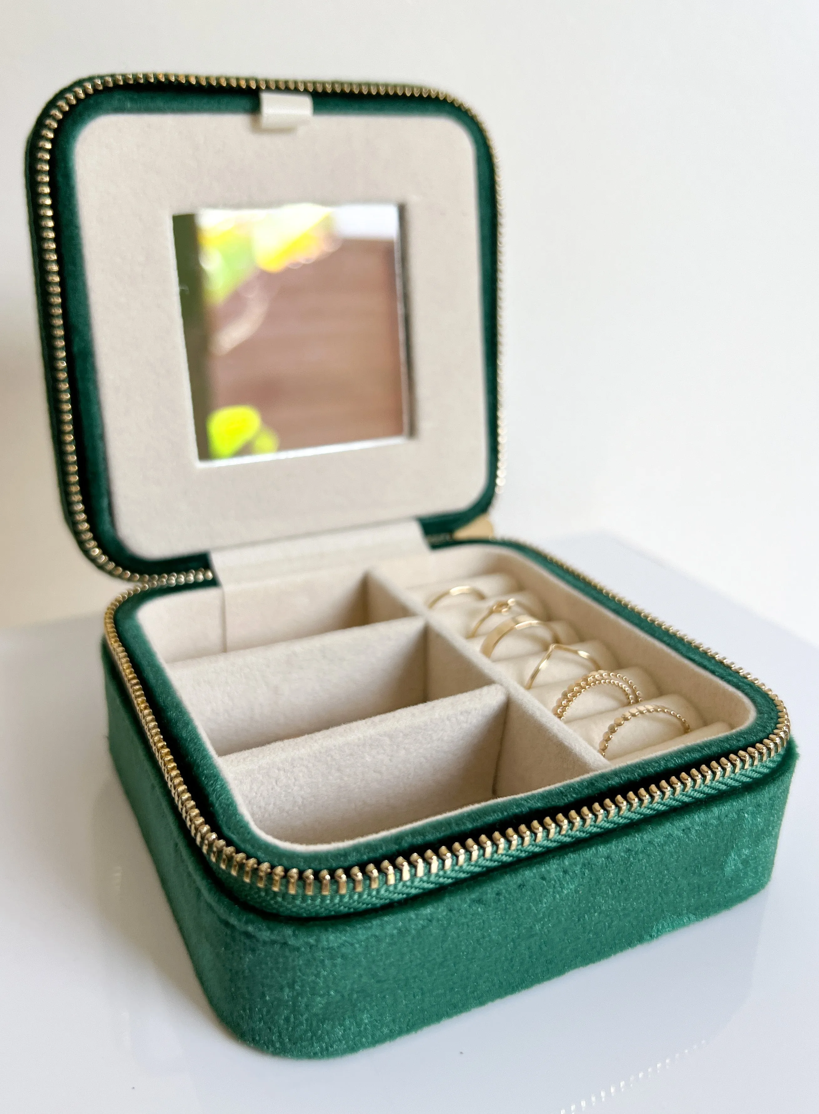 TRAVEL JEWELRY BOX
