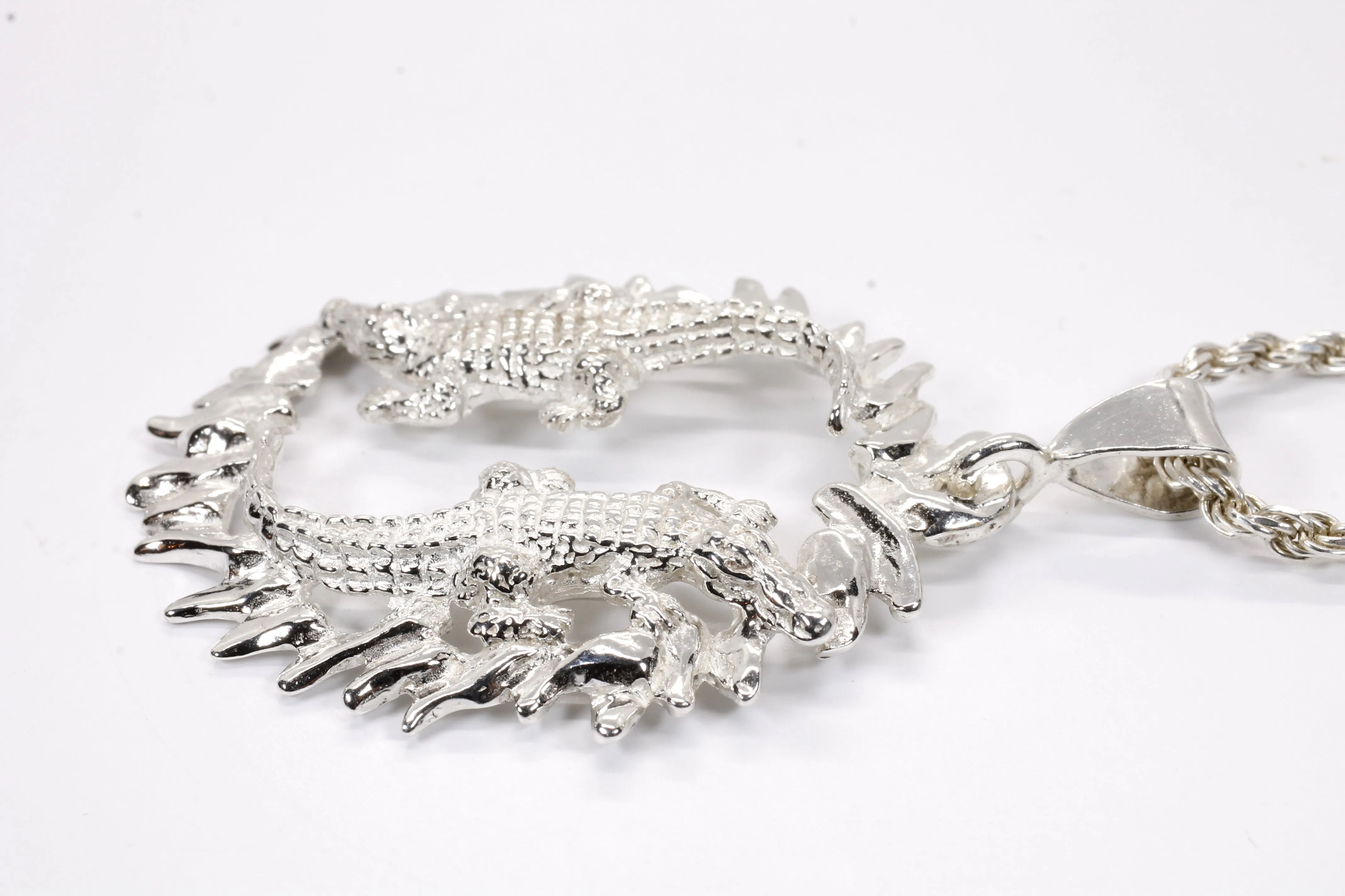 Two Alligators Necklace in 925 Sterling Silver for man or woman