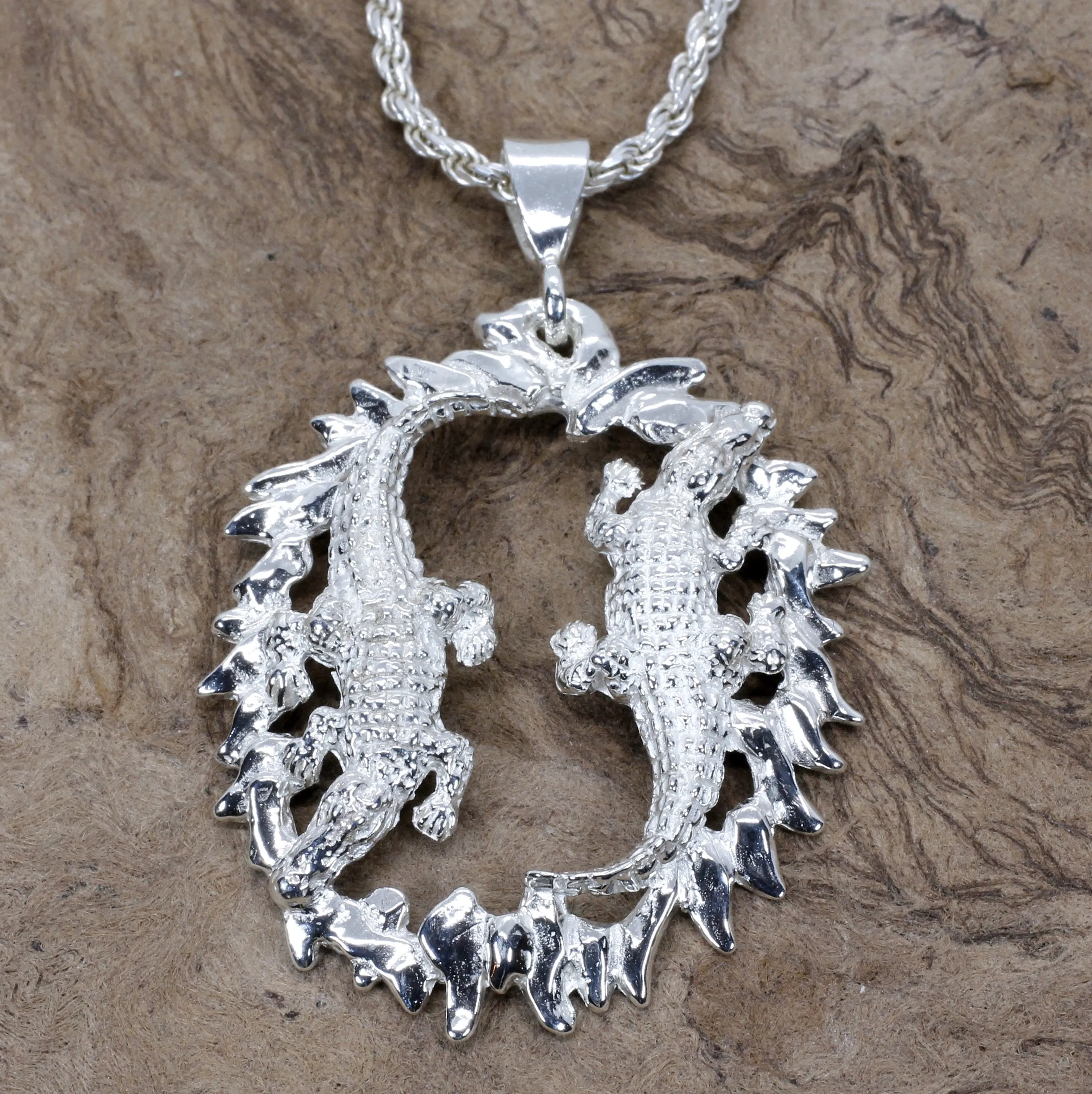 Two Alligators Necklace in 925 Sterling Silver for man or woman