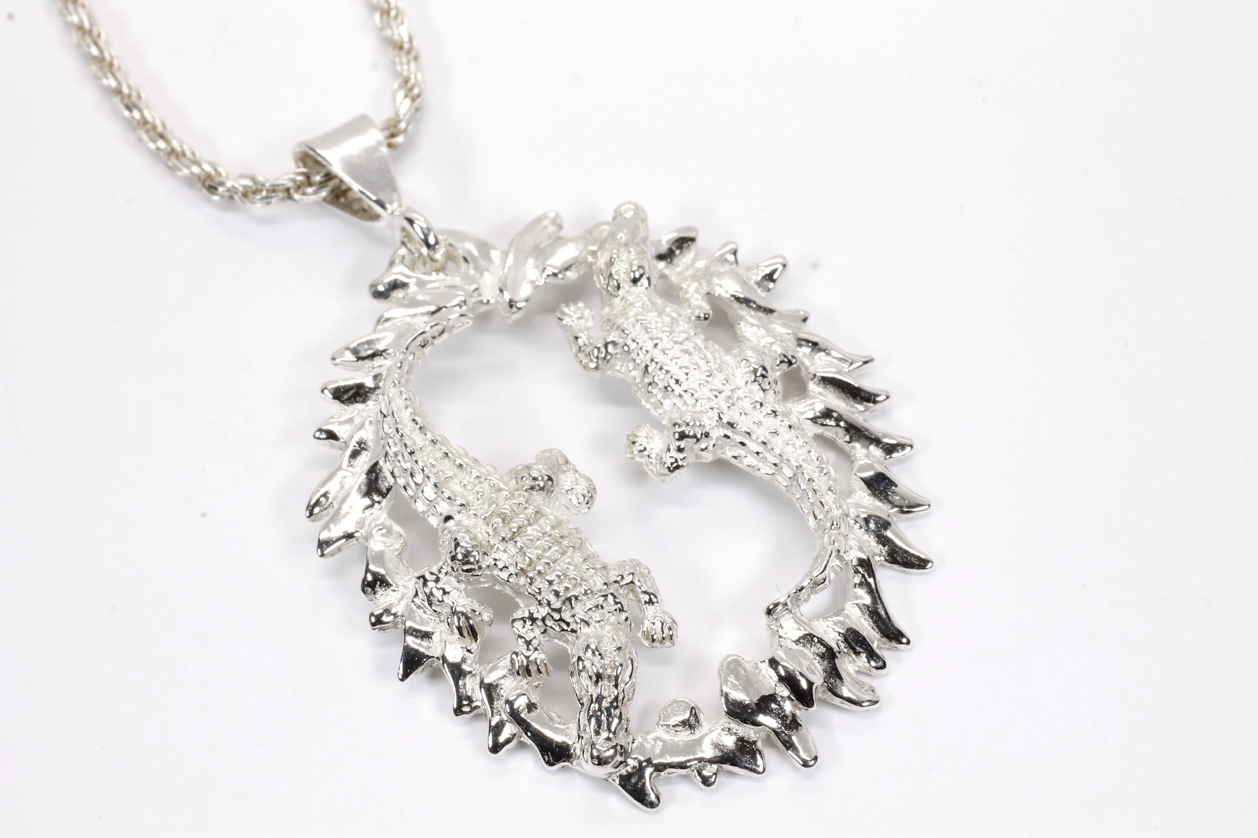 Two Alligators Necklace in 925 Sterling Silver for man or woman