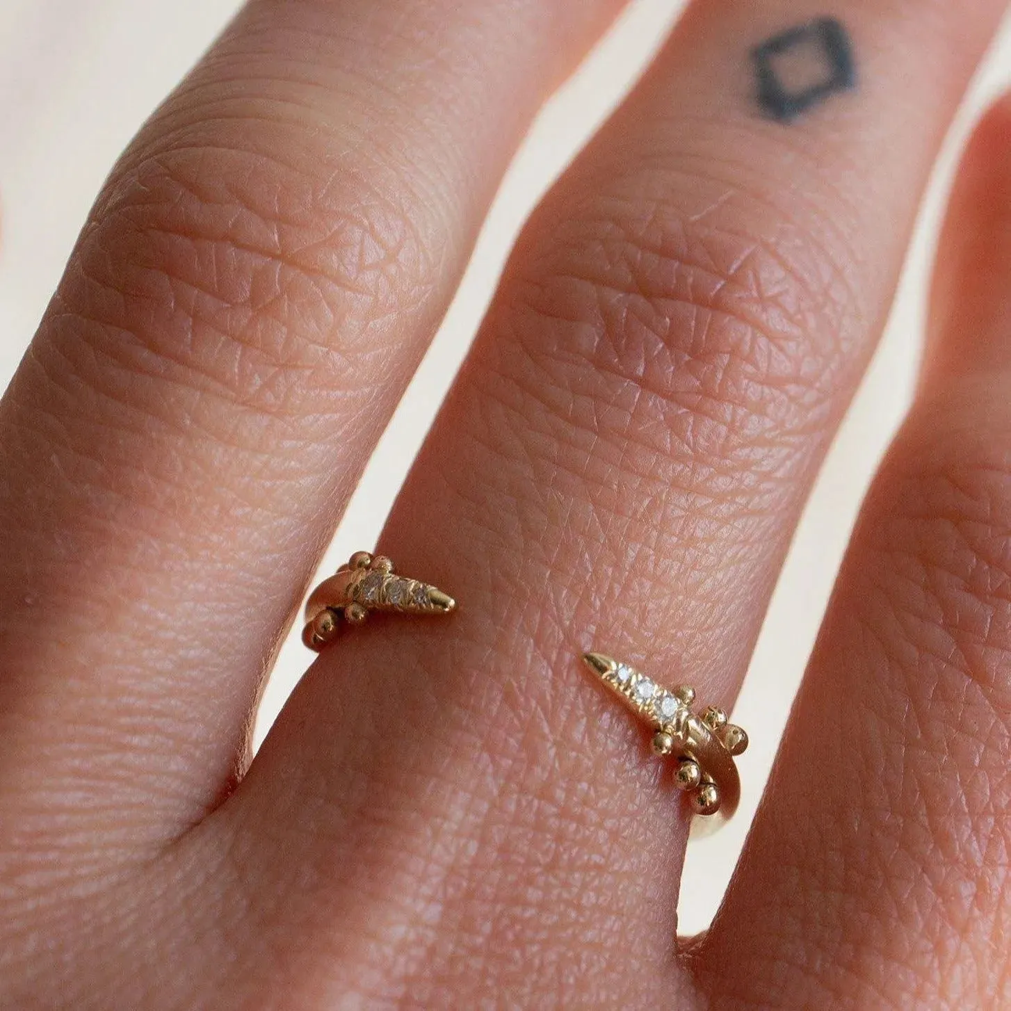 White Diamond Kuli Ring