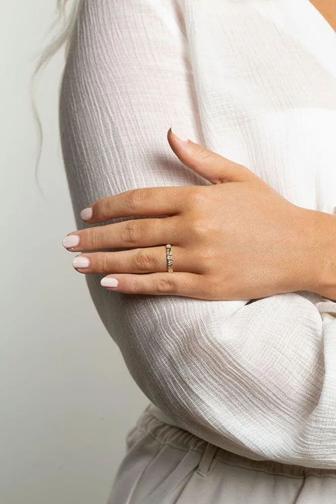 Women's solid gold ring